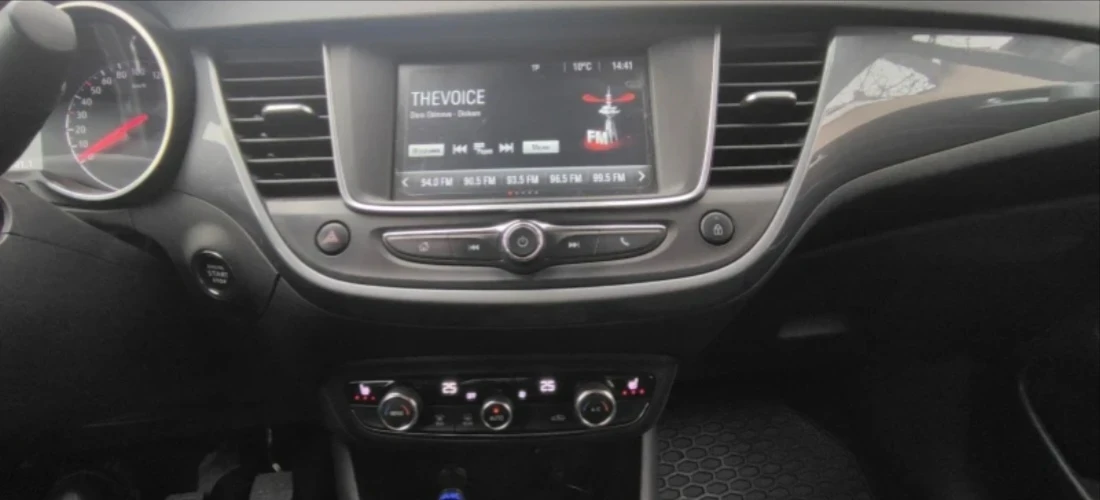 Opel Crossland X, снимка 10 - Автомобили и джипове - 56010611