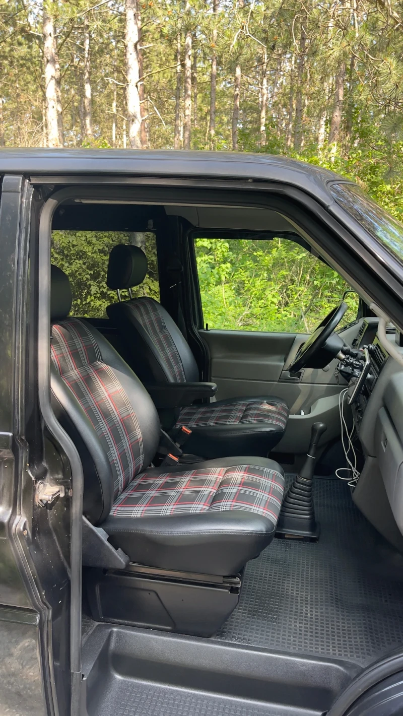 VW T4 2.5, снимка 5 - Бусове и автобуси - 52598086