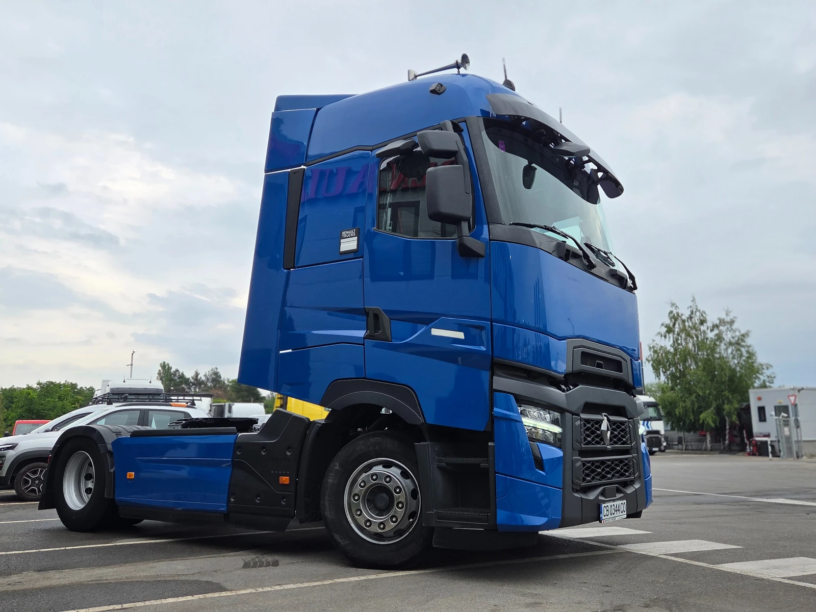 Renault T Собствен лизинг - изображение 2