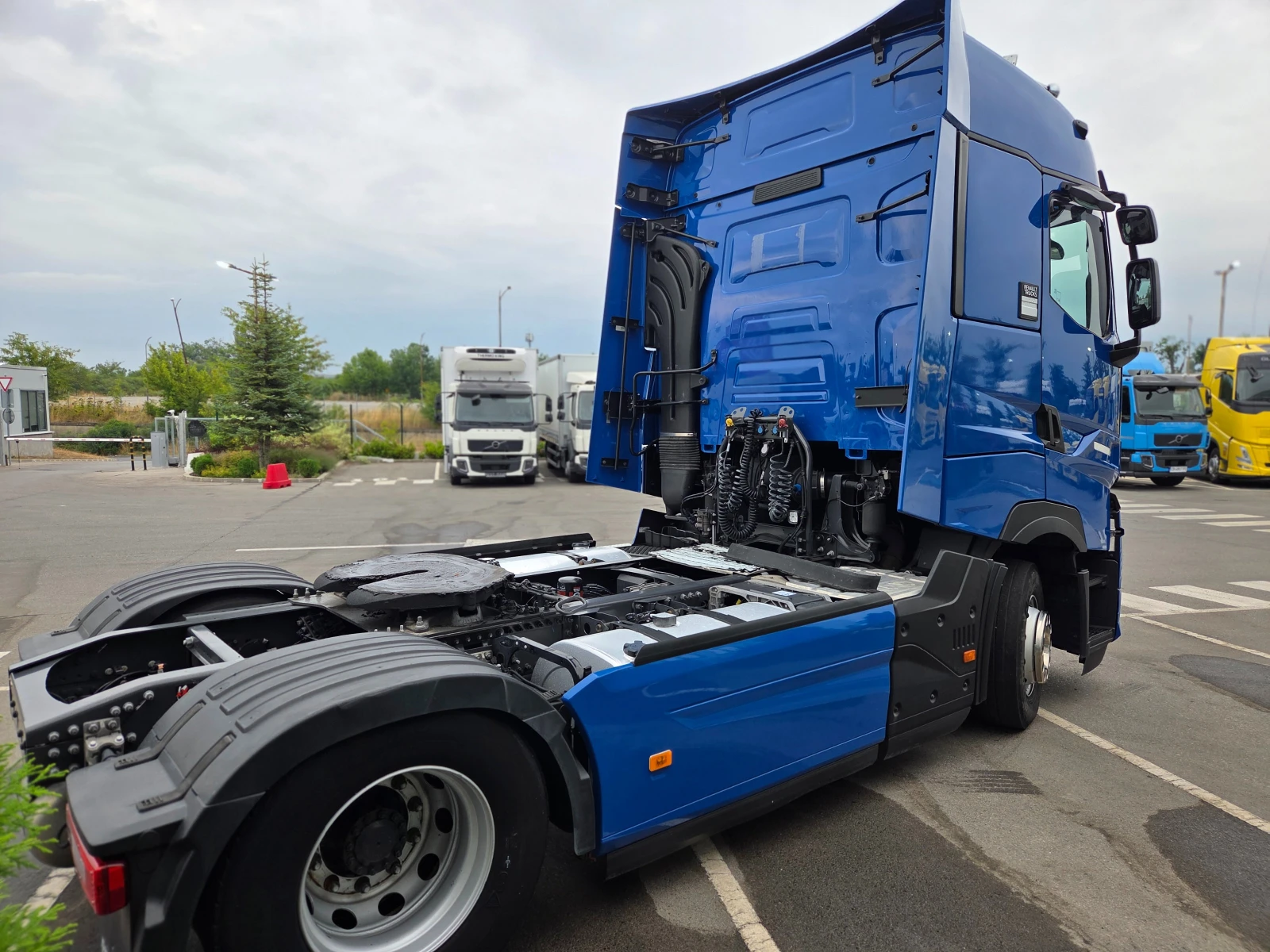 Renault T Собствен лизинг - изображение 3