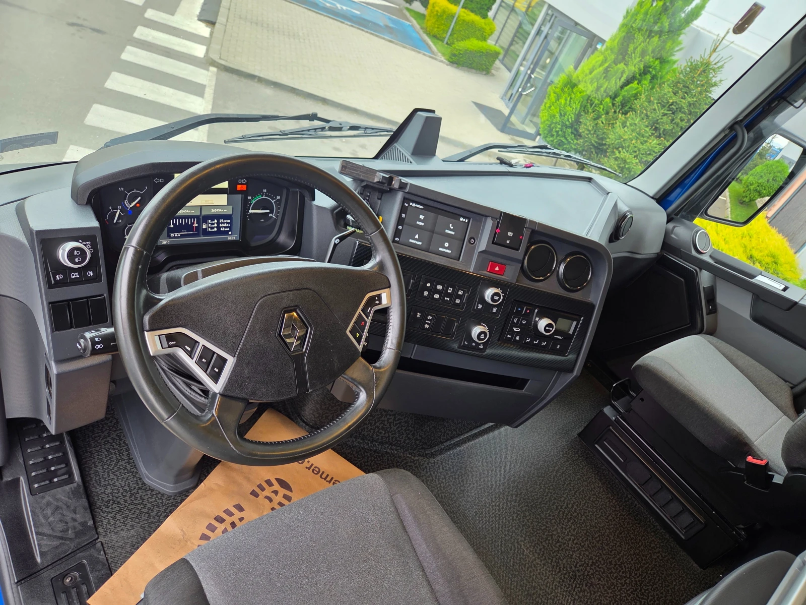 Renault T Собствен лизинг - изображение 6