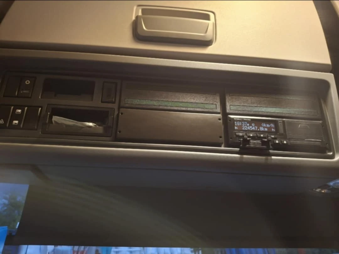 Renault T 520 High  - изображение 8