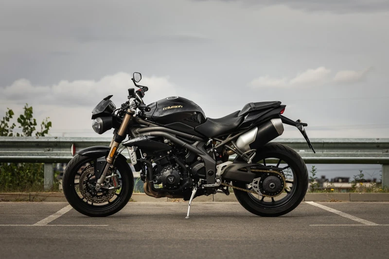 Triumph Speed Triple 1050S, снимка 4 - Мотоциклети и мототехника - 52671443
