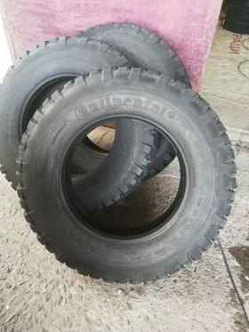 Гуми, снимка 9