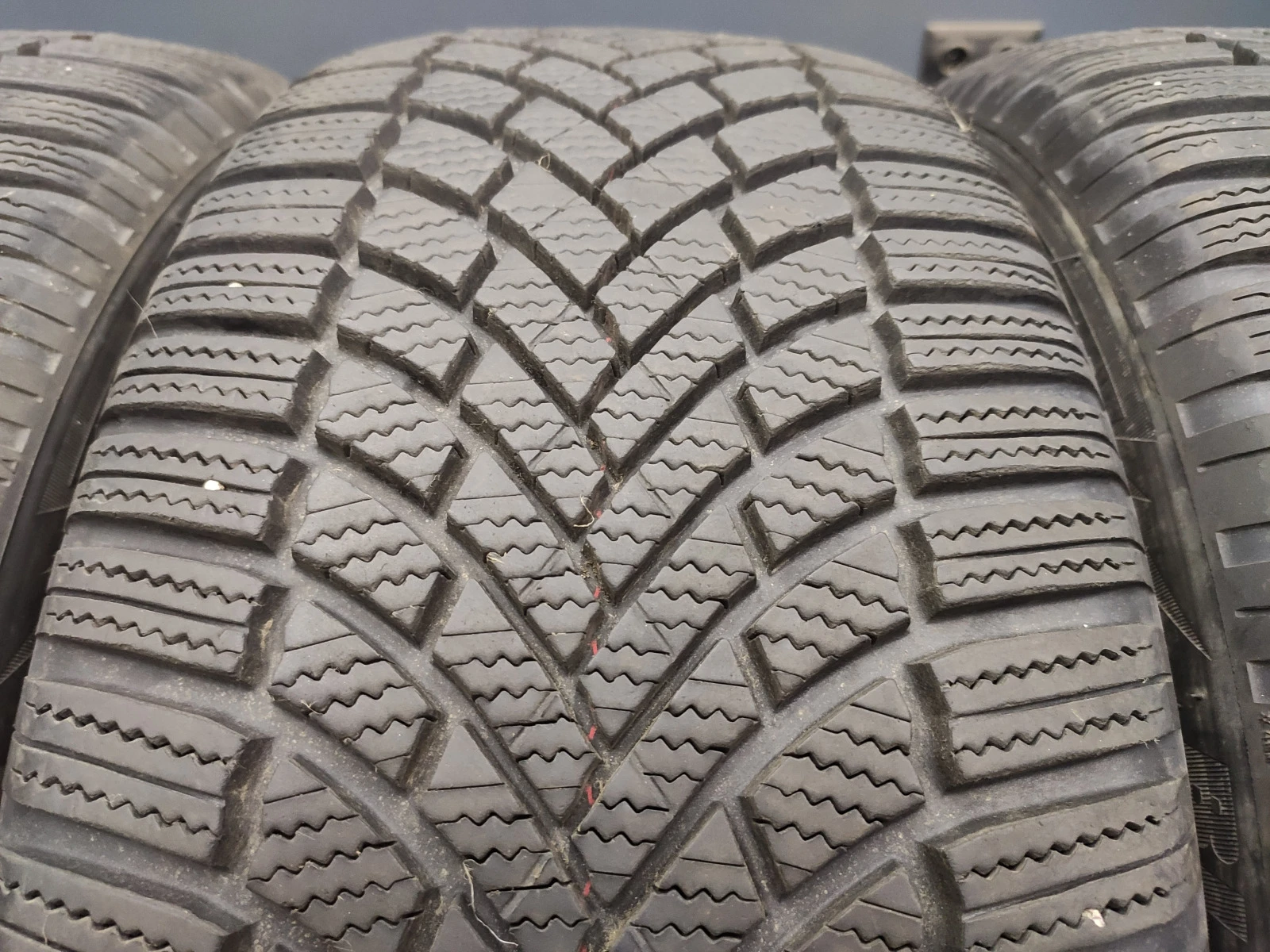  235/55R17 | Mobile.bg   2