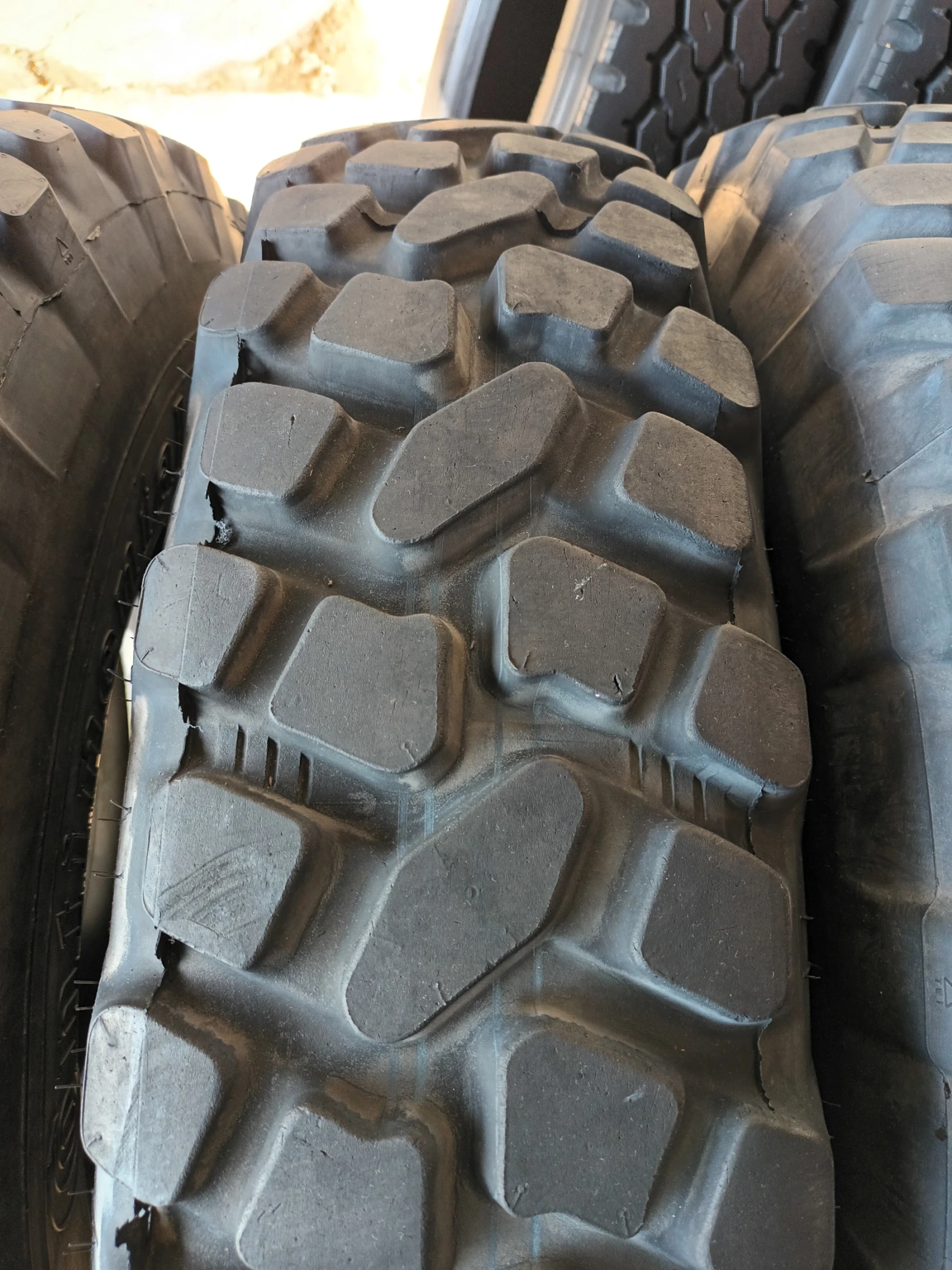 ���� 255/80R22.5 | Mobile.bg � ����������� 8