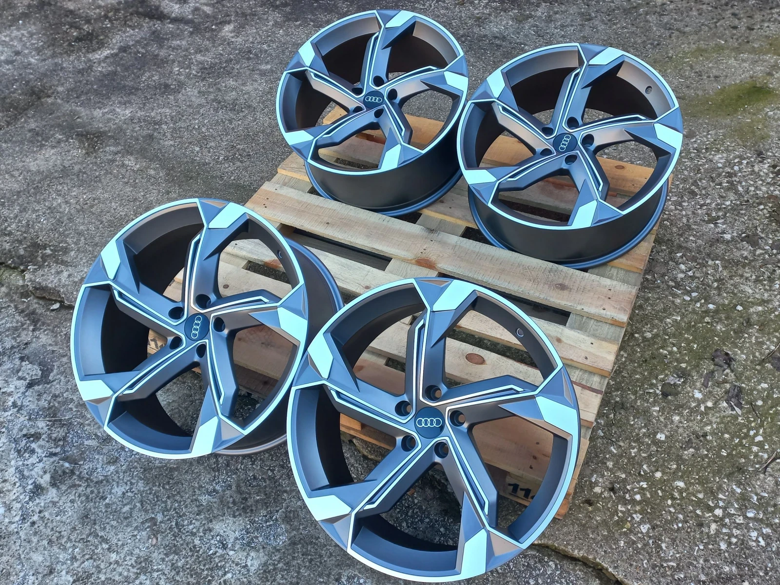 Джанти за Audi, снимка 6 - Гуми и джанти - 53968491