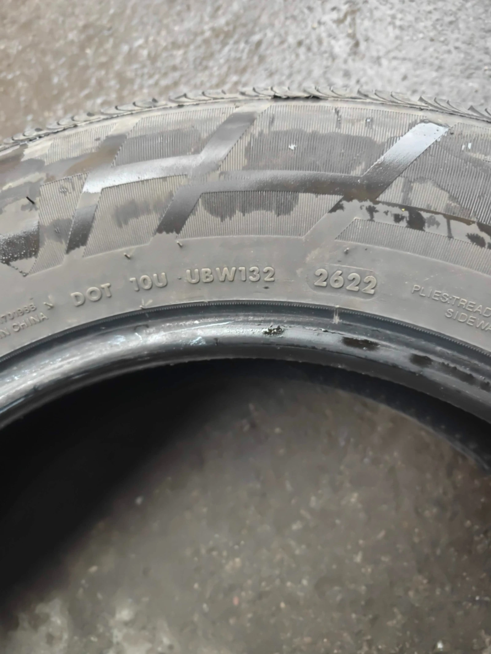 Гуми Всесезонни 215/60R17, снимка 4 - Гуми и джанти - 54366231