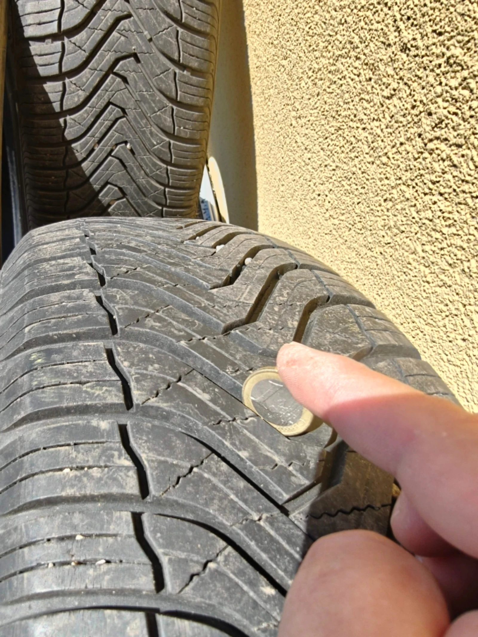 Гуми Всесезонни 215/60R17, снимка 6 - Гуми и джанти - 55220983