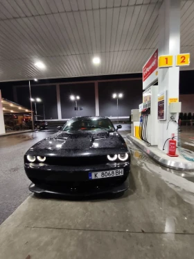 Dodge Challenger 6.4L SRT, снимка 4