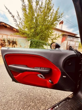Dodge Challenger 6.4L SRT, снимка 11