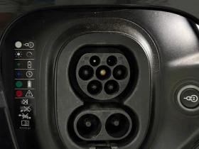 Porsche Taycan 4S PERFORMANCE, снимка 16