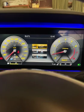 Mercedes-Benz E 400 4MATIC/AIRMATIC/AMG LINE/ПАНОРАМА/ДИГИТАЛЕН ДИСПЛЕ, снимка 16