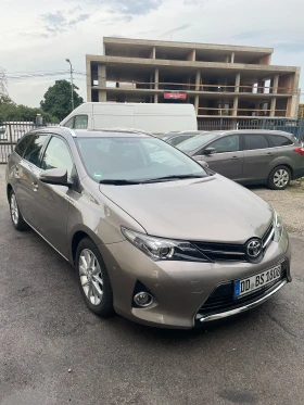 Toyota Auris 2.0 D4D , снимка 2