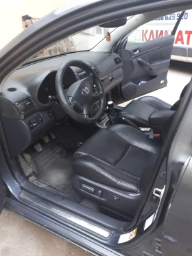 Toyota Avensis 2.2, снимка 3