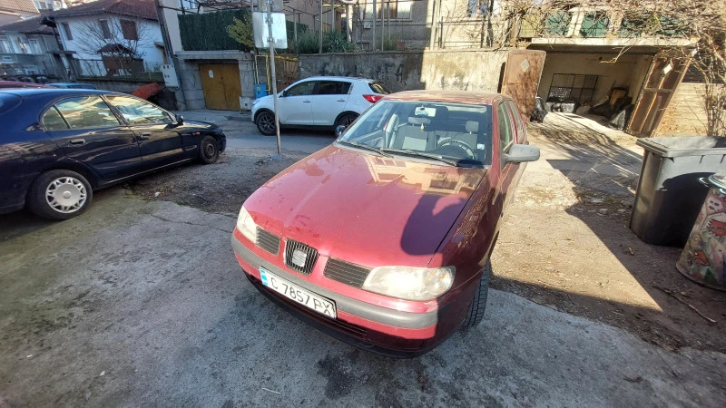 Seat Cordoba 1.4 MPI, снимка 8 - Автомобили и джипове - 47161484