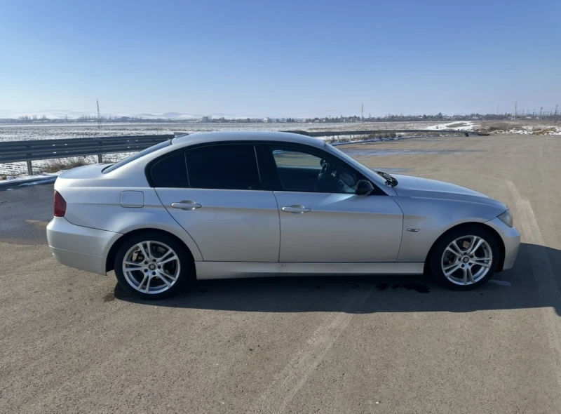 BMW 320 E90, снимка 8 - Автомобили и джипове - 49214724