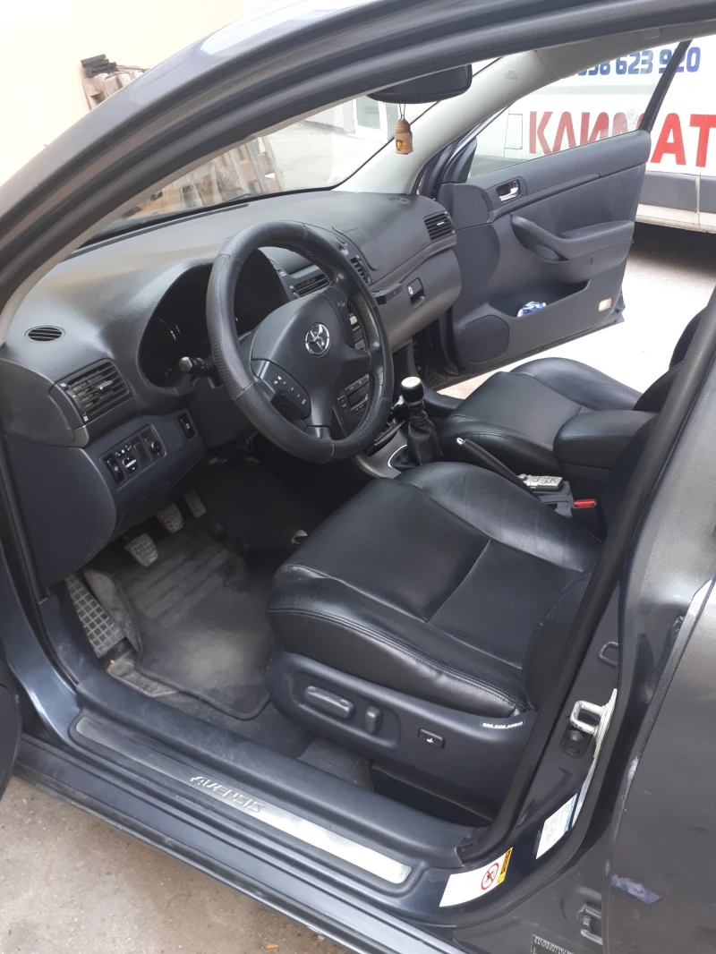 Toyota Avensis 2.2, снимка 3 - Автомобили и джипове - 49531002