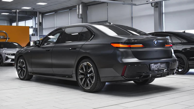 BMW 740 d xDrive M Sport Mild Hybrid Sportautomatic, снимка 7 - Автомобили и джипове - 50223743