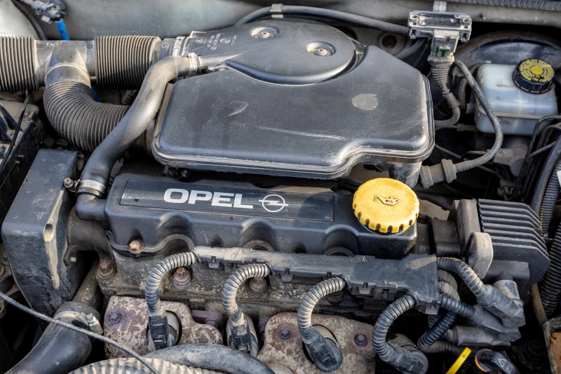 Opel Astra G 100 1.6 АВТОМАТИК, снимка 15 - Автомобили и джипове - 52095319