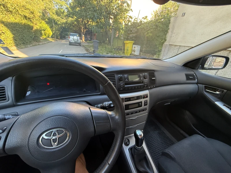 Toyota Corolla 2.0 D-4D, снимка 6 - Автомобили и джипове - 51914805