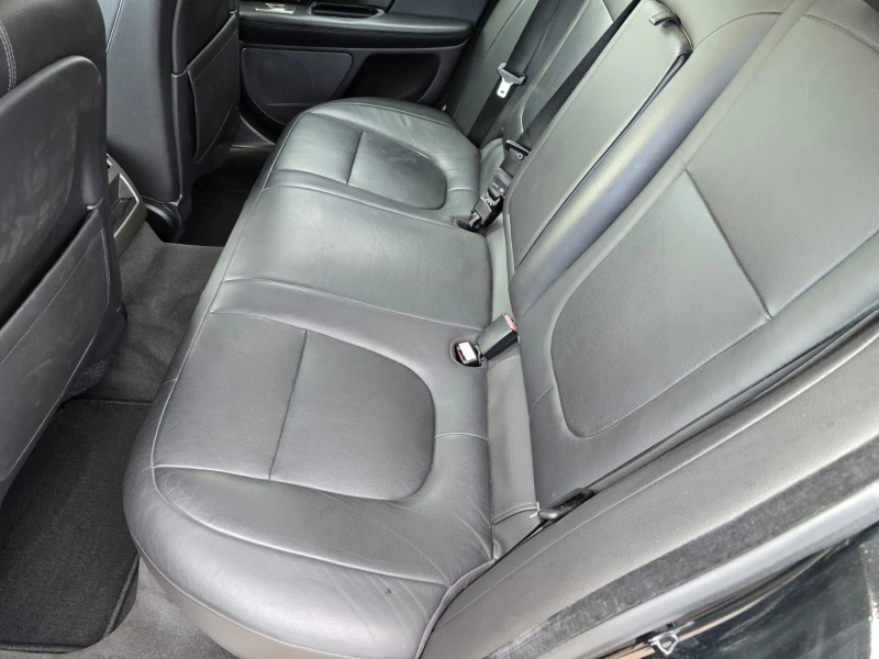 Jaguar Xf 3.0D V6, снимка 12 - Автомобили и джипове - 51852109