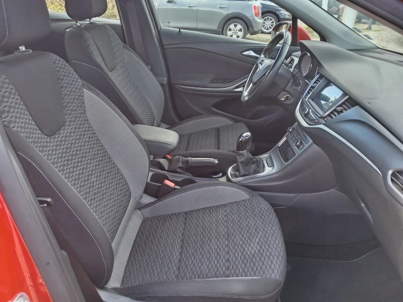 Opel Astra 1.2T 145к.с., снимка 8 - Автомобили и джипове - 52440480