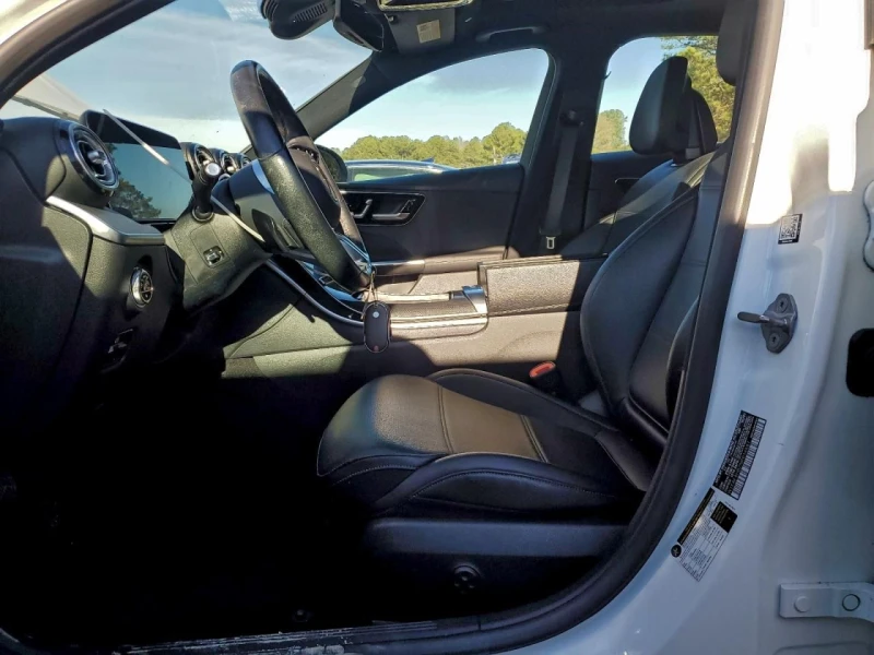 Mercedes-Benz C 300, снимка 7 - Автомобили и джипове - 53096736