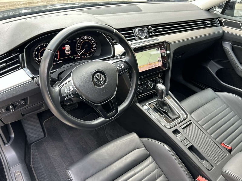 VW Passat Business Premium, снимка 8 - Автомобили и джипове - 44620763