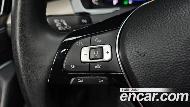 VW Arteon 2.0TDI 4MOTION| 360| HEAD UP| DIGITAL| PANO| ОБДУХ, снимка 17 - Автомобили и джипове - 55887039