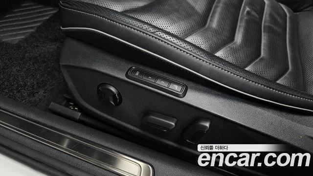 VW Arteon 2.0TDI 4MOTION| 360| HEAD UP| DIGITAL| PANO| ОБДУХ, снимка 12 - Автомобили и джипове - 55887039