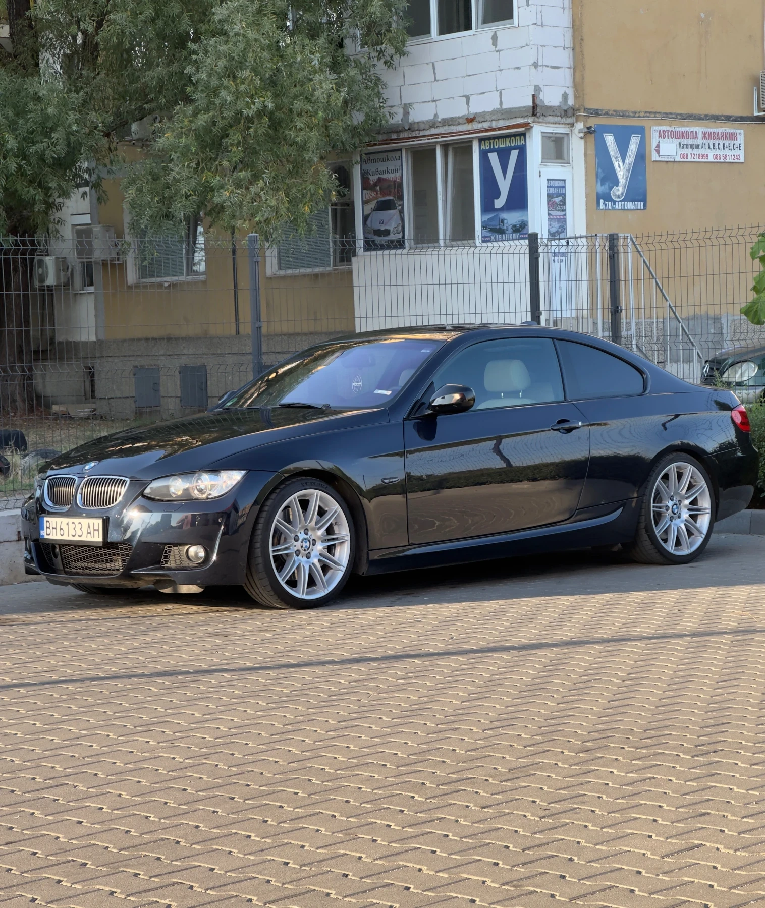 BMW 330 Individual само на задно - изображение 2