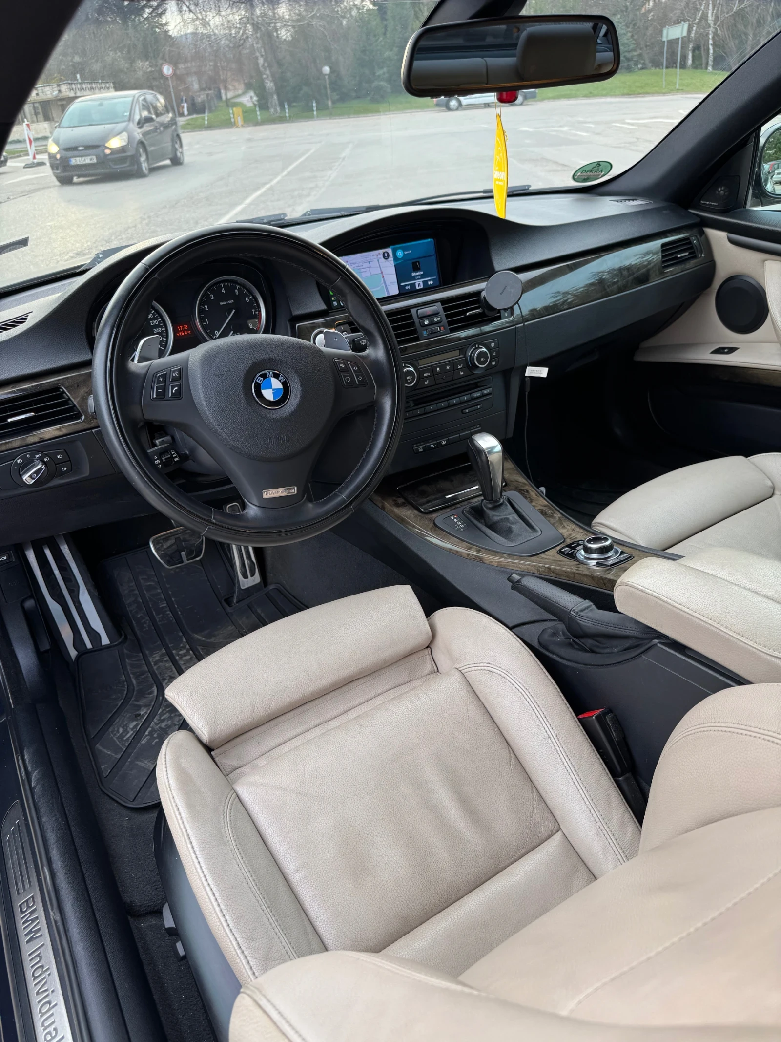 BMW 330 Individual само на задно - изображение 9