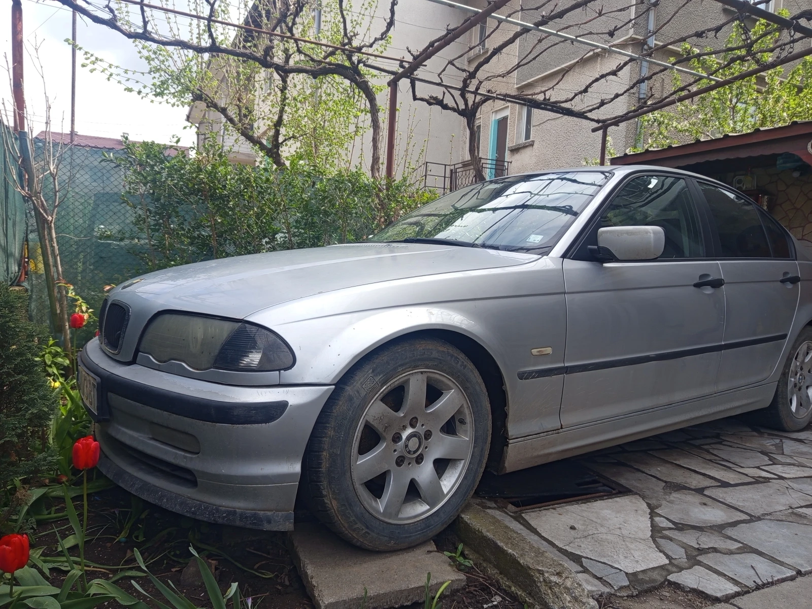 BMW 320  - изображение 2