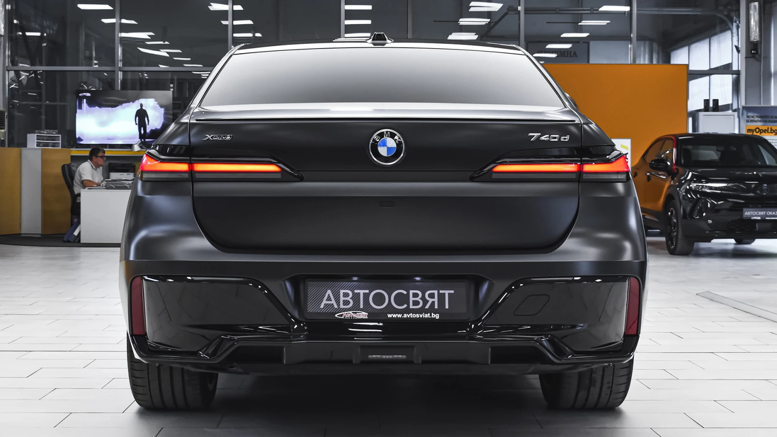 BMW 740 d xDrive M Sport Mild Hybrid Sportautomatic - изображение 3
