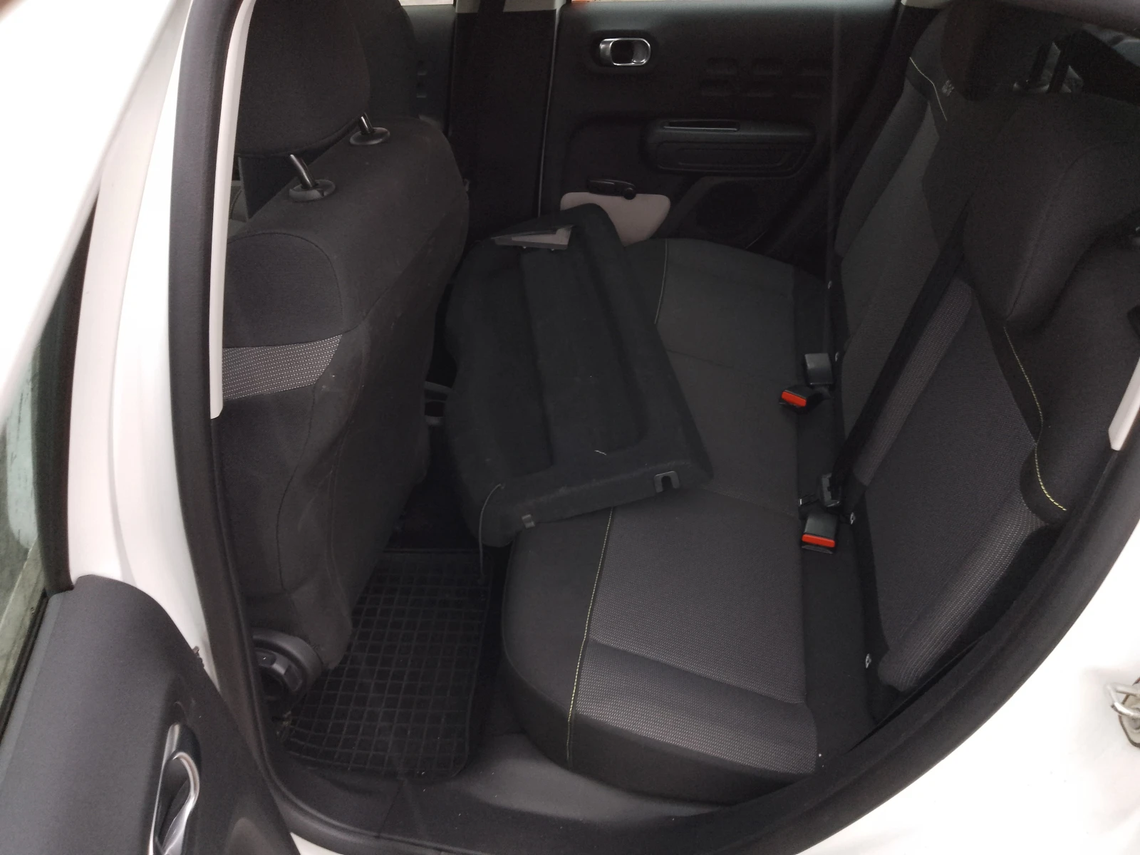 Citroen C3 1.2i - изображение 8