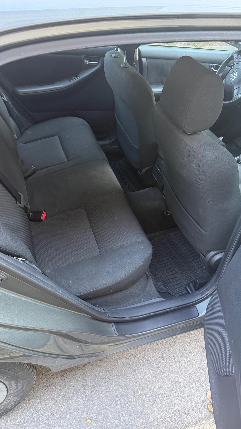 Toyota Corolla 2.0 D-4D - изображение 9