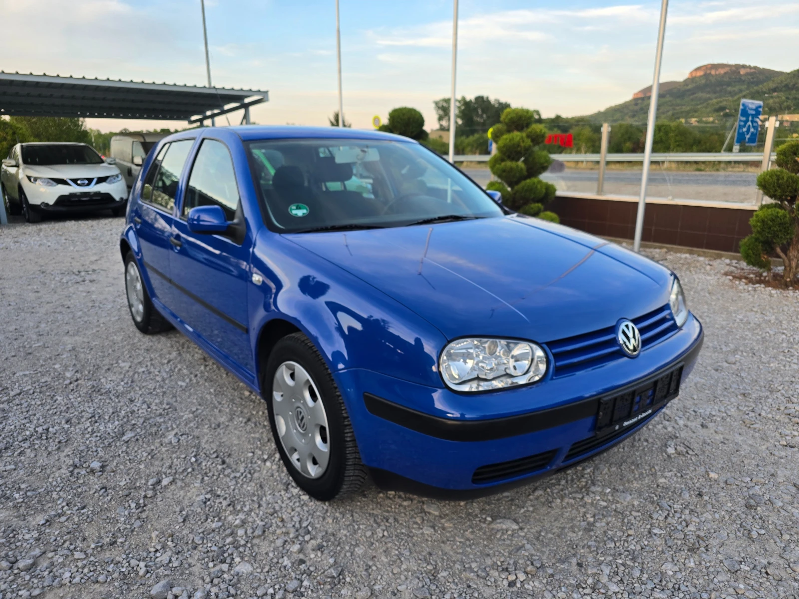 VW Golf 1.6 БЕНЗИН РЕАЛНИ КИЛОМЕТРИ - изображение 7