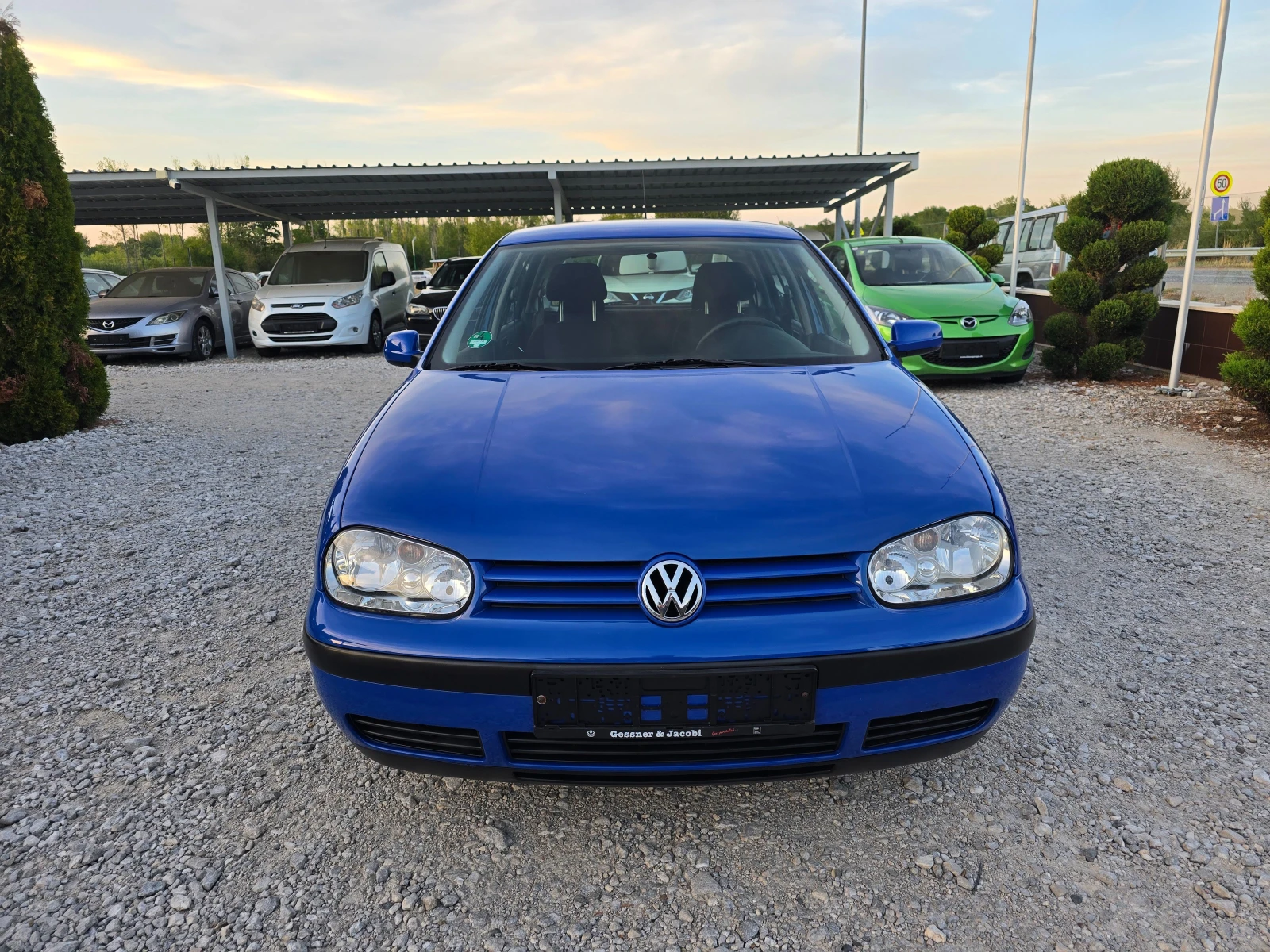 VW Golf 1.6 БЕНЗИН РЕАЛНИ КИЛОМЕТРИ - изображение 8