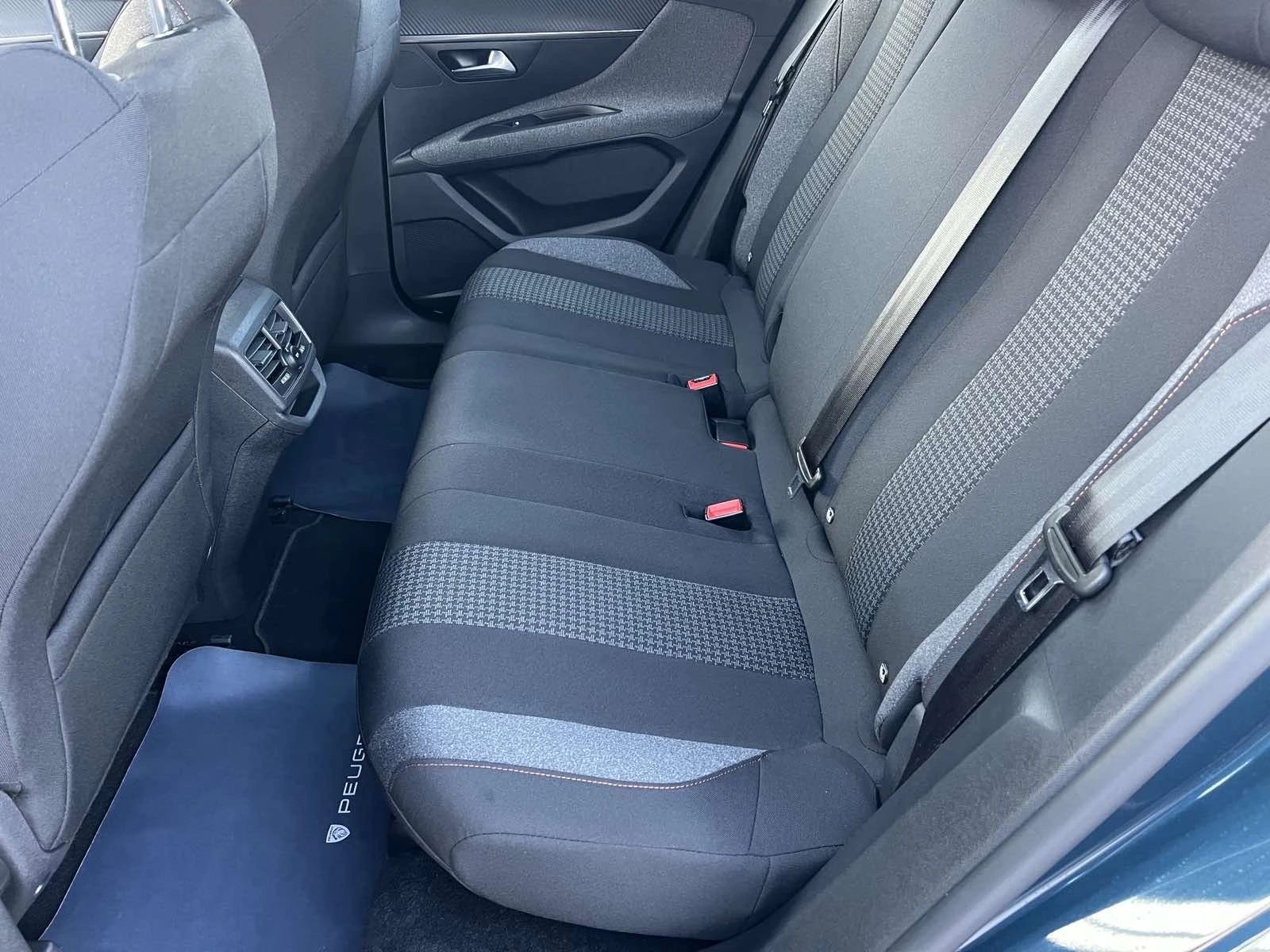 Peugeot 3008 BLUE HDI 130hp S&S EAT8 | Mobile.bg   11