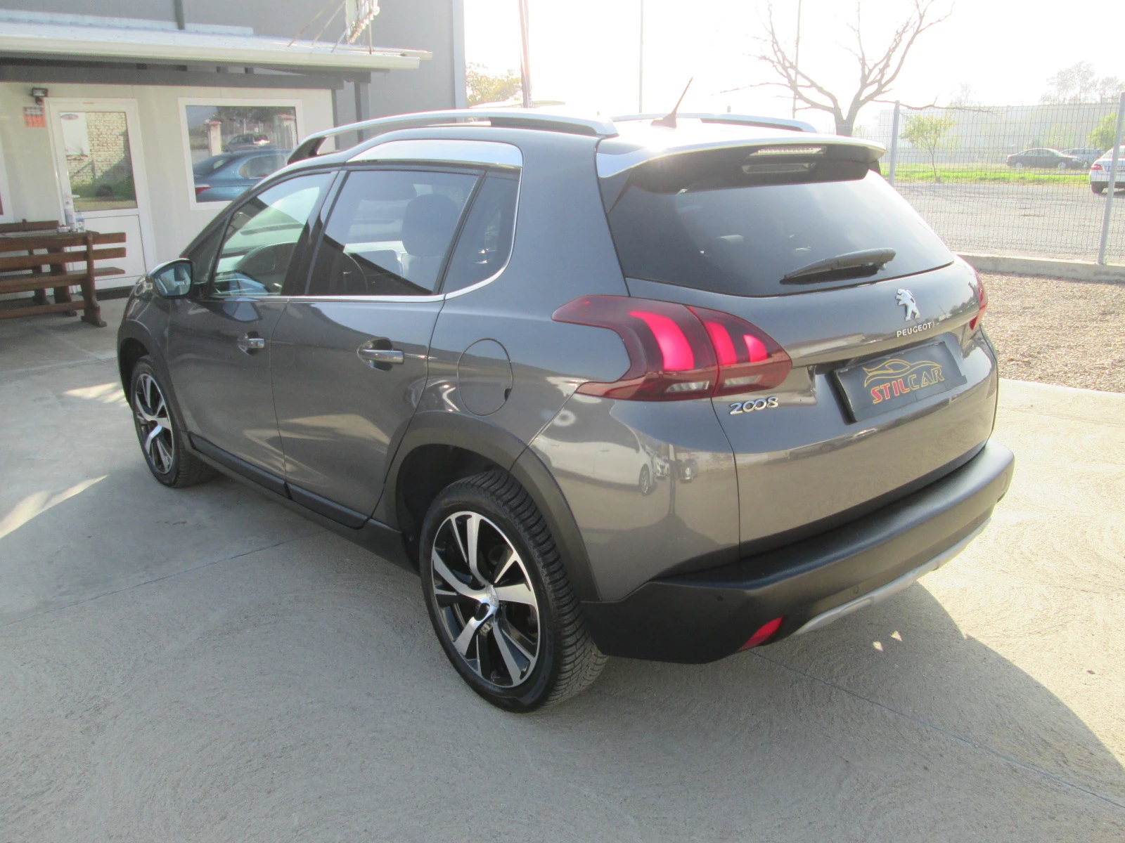 Peugeot 2008 1.2i Allure Facelelift , ,  | Mobile.bg   6