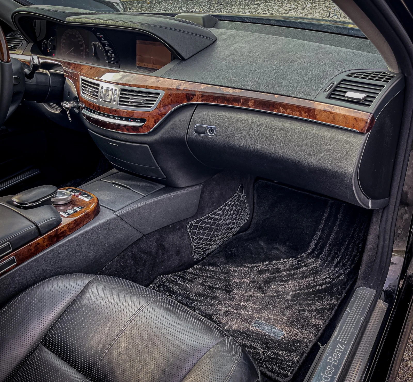 Mercedes-Benz S 550 FACELIFT | AMG PACKAGE!!! РЕАЛНИ КИЛОМЕТРИ! с ГАЗ - изображение 9