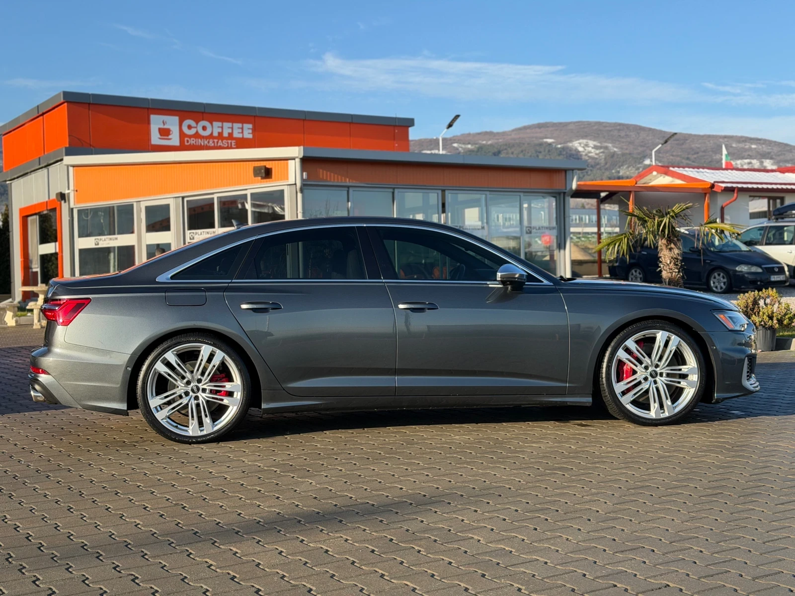 Audi S6 40000 км - изображение 2