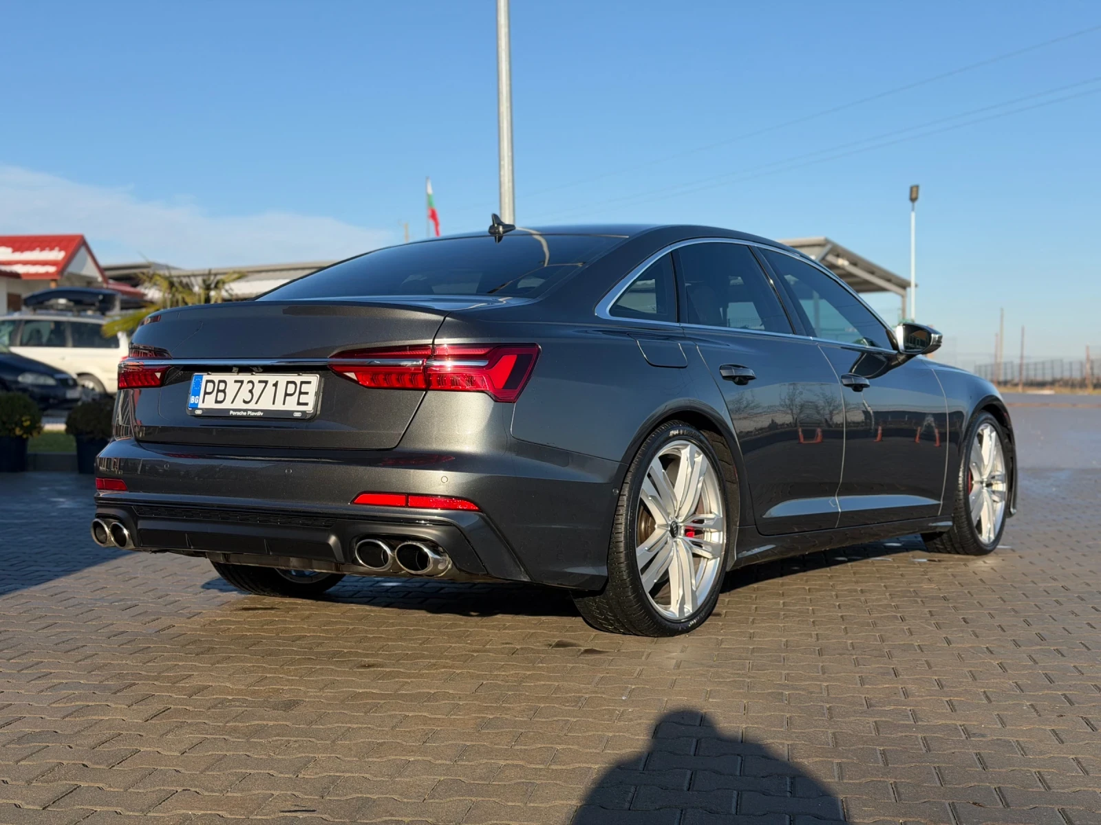 Audi S6 40000 км - изображение 3