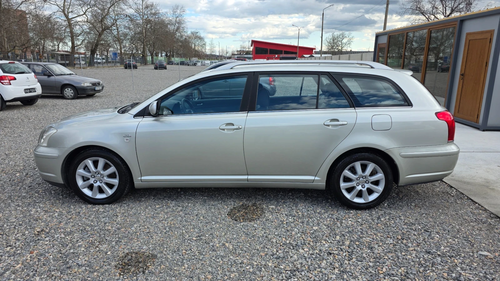 Toyota Avensis | Mobile.bg � ����������� 8