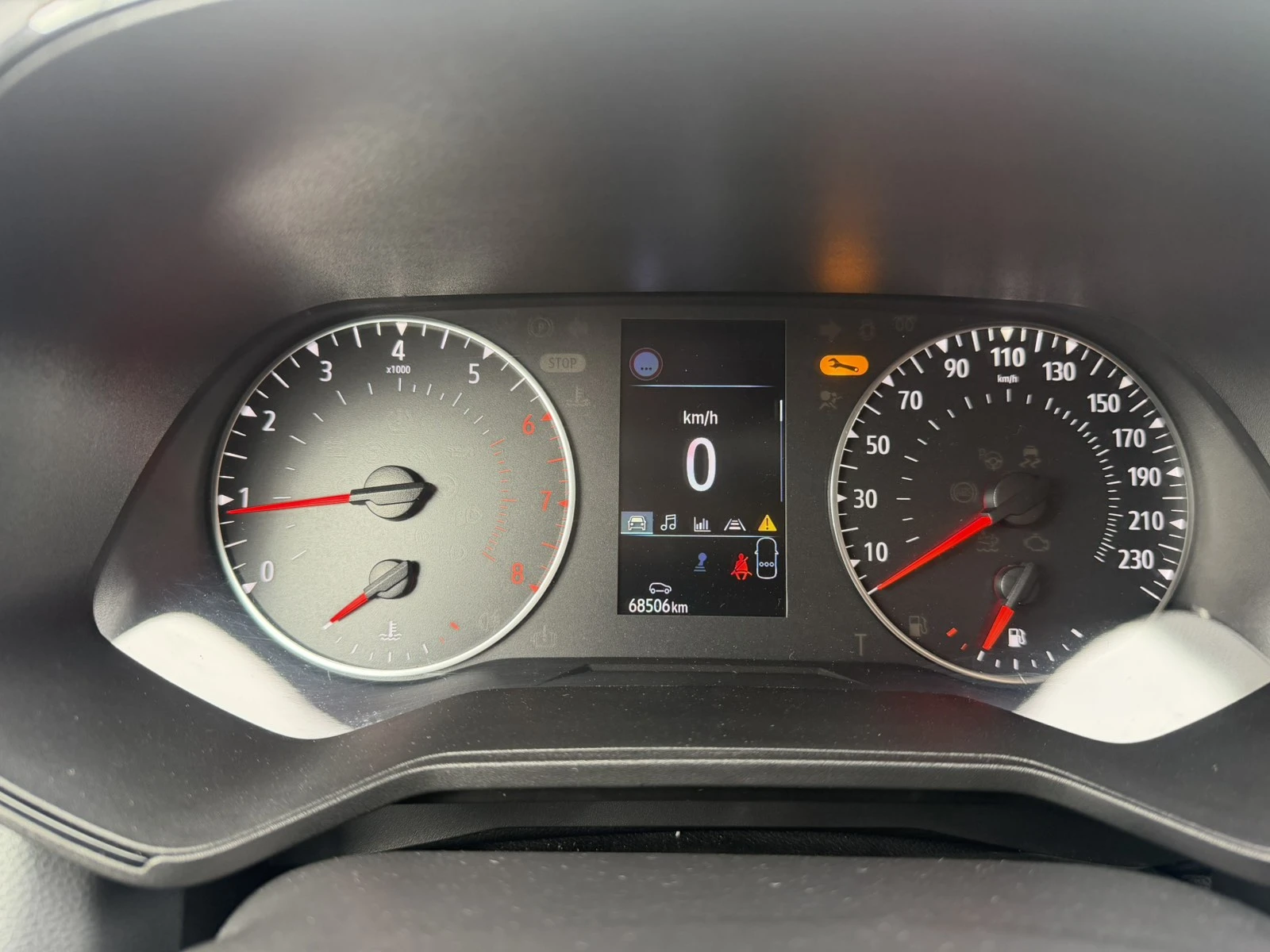 Renault Clio 1.0 Tce/LPG/100k.c., снимка 17 - Автомобили и джипове - 53956616