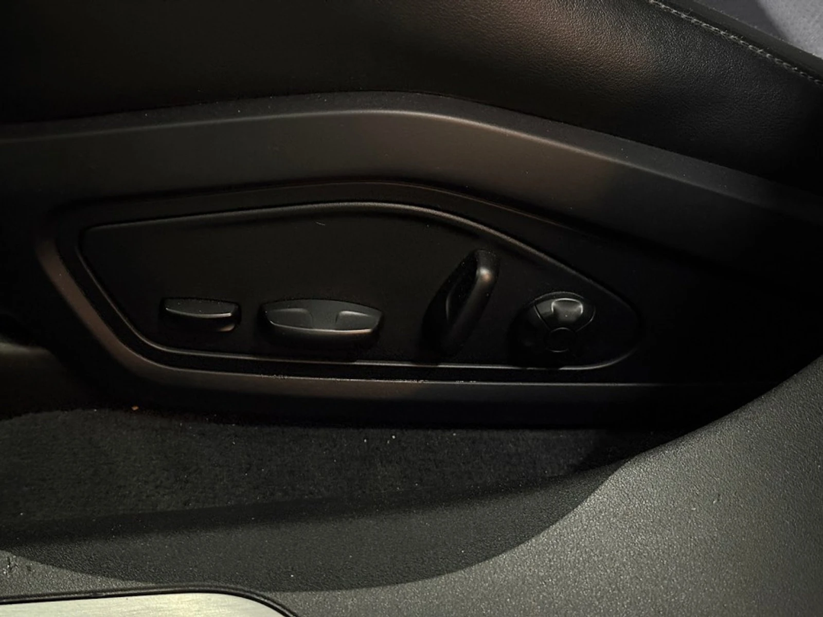 Porsche Taycan 4S PERFORMANCE, снимка 13 - Автомобили и джипове - 54477876
