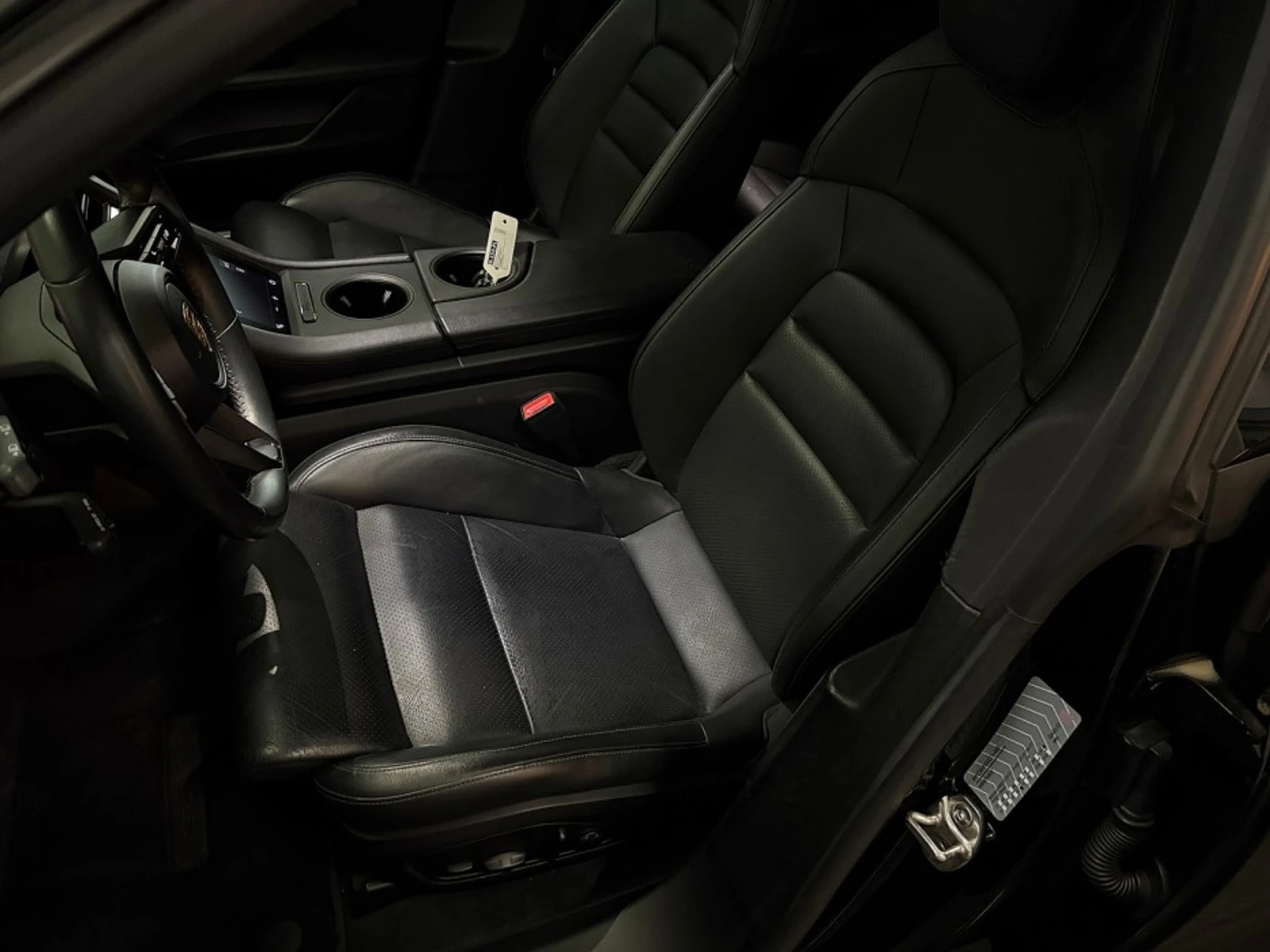 Porsche Taycan 4S PERFORMANCE, снимка 9 - Автомобили и джипове - 54477876
