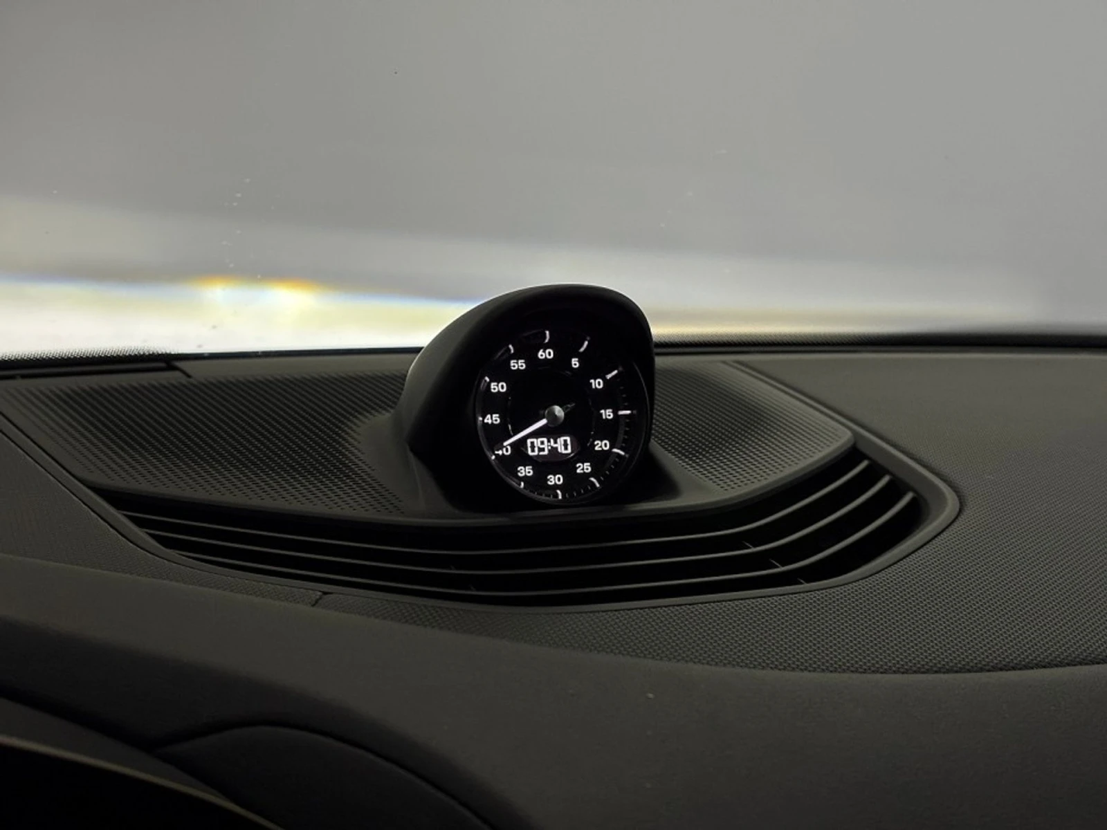 Porsche Taycan 4S PERFORMANCE, снимка 15 - Автомобили и джипове - 54477876