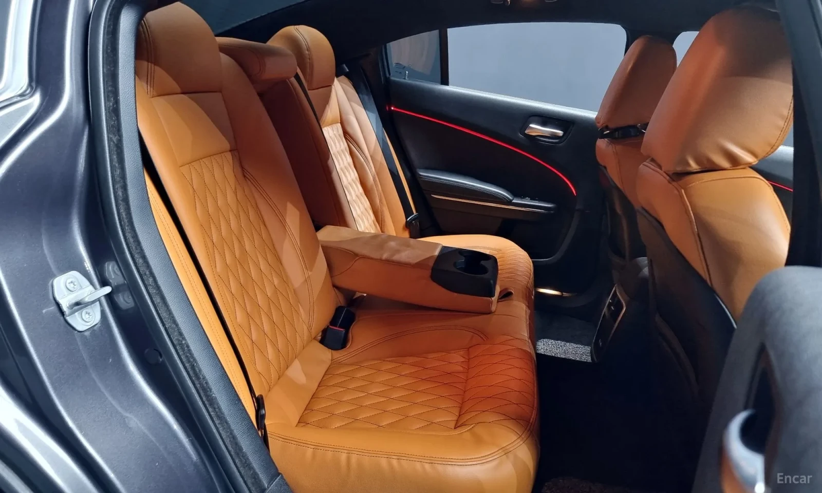 Dodge Charger SXT* TUNING* 65000KM!!!!, снимка 12 - Автомобили и джипове - 54940030